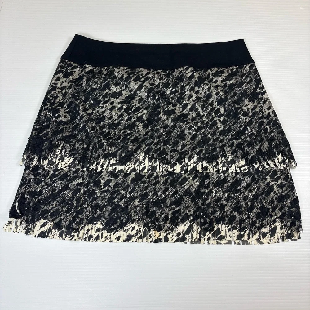 Ann Taylor Lace Overlay Skirt Size 12 Black Cream Pleated Lined Elegant